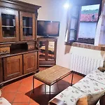 Casa Hortensias Naguar Feriehus Villanueva (Asturias)