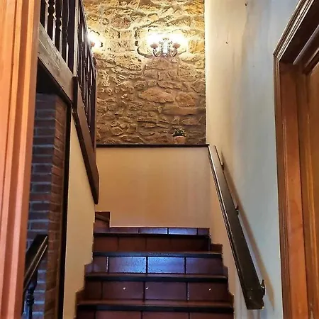 Casa Hortensias Naguar * Villanueva (Asturias)