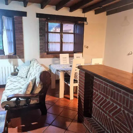 בית נופש Casa Hortensias Naguar Villanueva (Asturias)