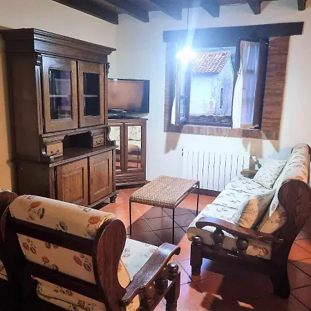 Casa Hortensias Naguar Holiday home Villanueva (Asturias)