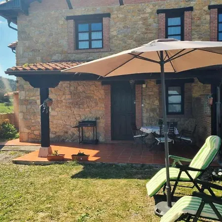 Casa Hortensias Naguar Villanueva (Asturias)