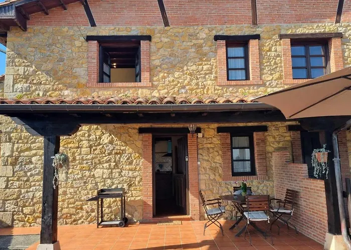 Casa Hortensias Naguar * Villanueva (Asturias)