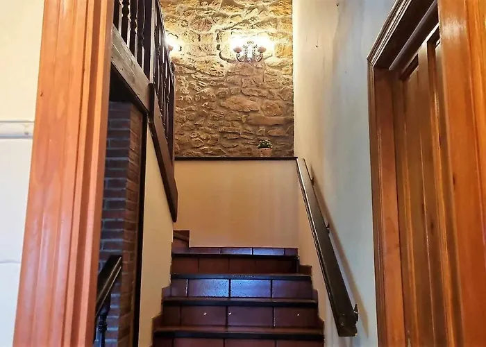 Casa Hortensias Naguar * Villanueva (Asturias)